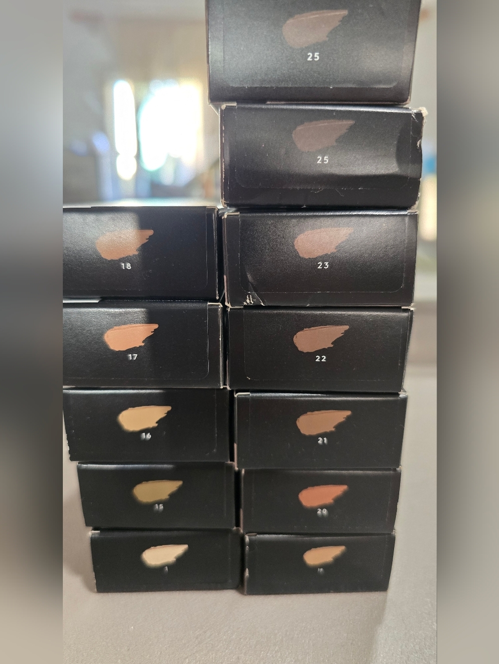 Fenty Beauty Eaze Drop Skin Tint - Picture 2 of 3